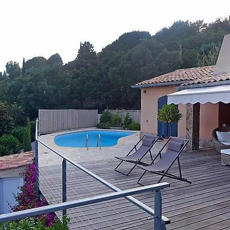 Дом отдыха Bormes-les-mimosas Sleeps 6 Pool Wifi Борм-ле-Мимоза