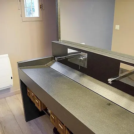 Дом отдыха Bormes-les-mimosas Sleeps 6 Pool Wifi *