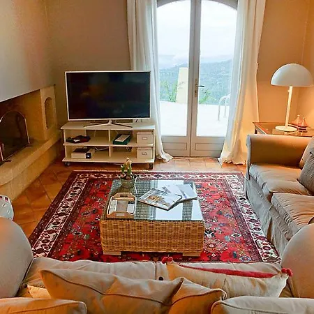 Дом отдыха Bormes-les-mimosas Sleeps 6 Pool Wifi *